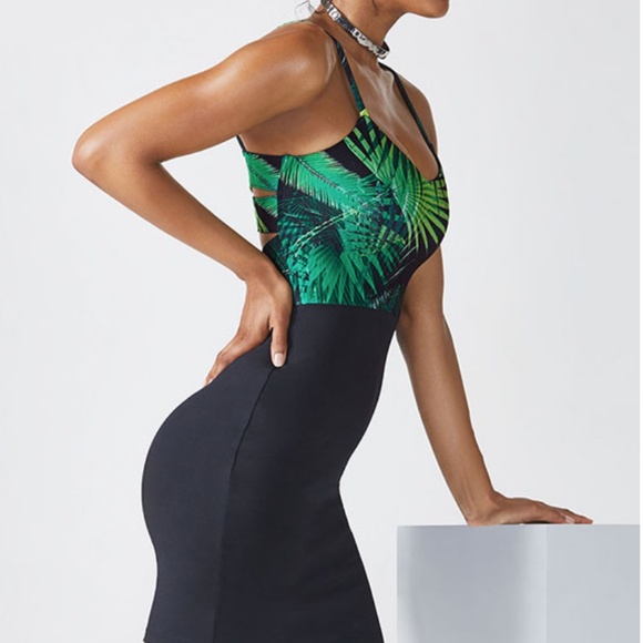 Strappy Body Con Fabletics Dress Tropical Print and Black - Picture 13 of 13